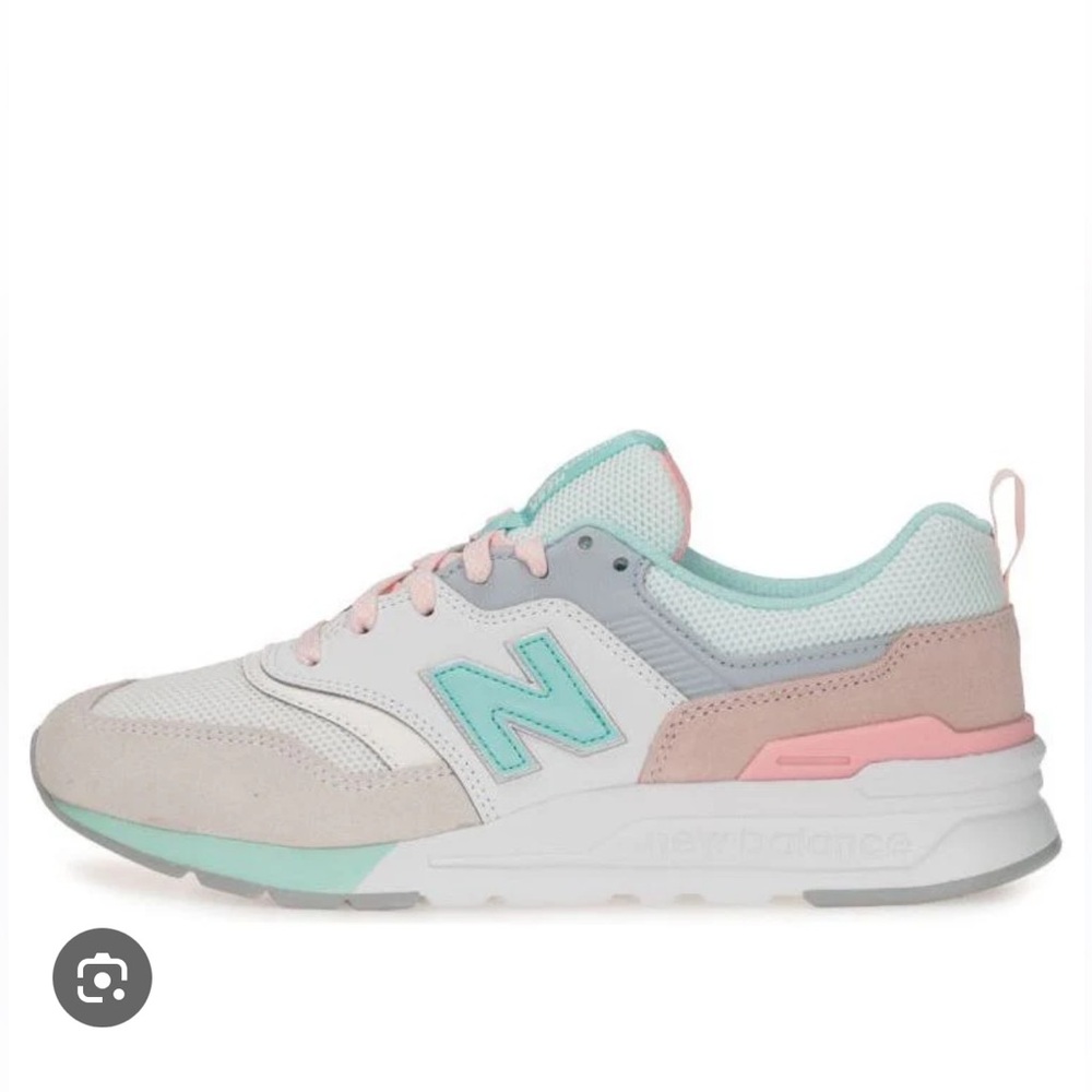 New Balance 997 Women's Sneakers